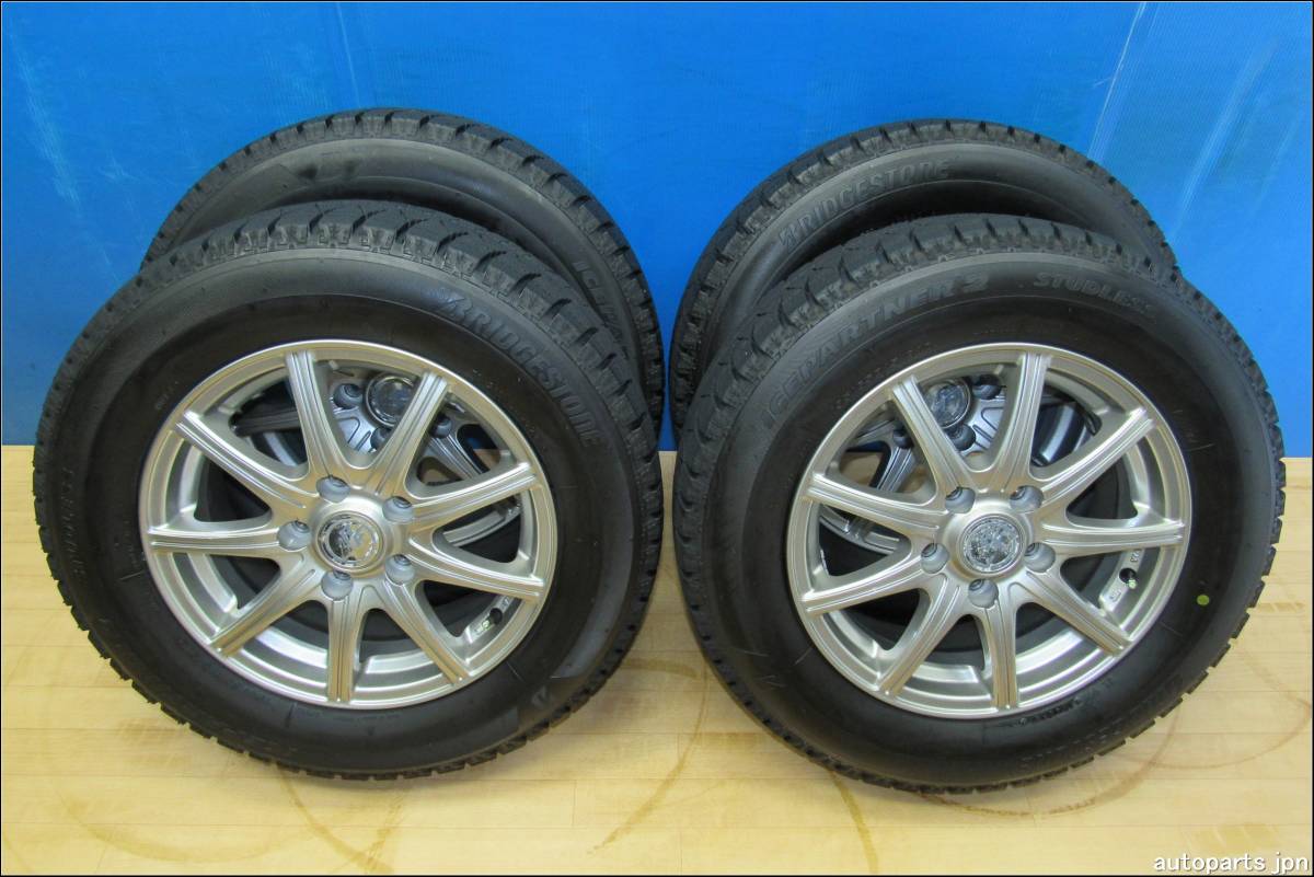 新作登場，定番人気 4339 ブリヂストン 195/65R15 スタッドレス 2021年 RACING FORCE 15&times;6J ET 43 穴 5 PCD 114.3 社外アルミホイール4本(スタッドレスタイヤ)｜売買されたオークション情報、yahooの商品情報をアーカイブ公 5穴