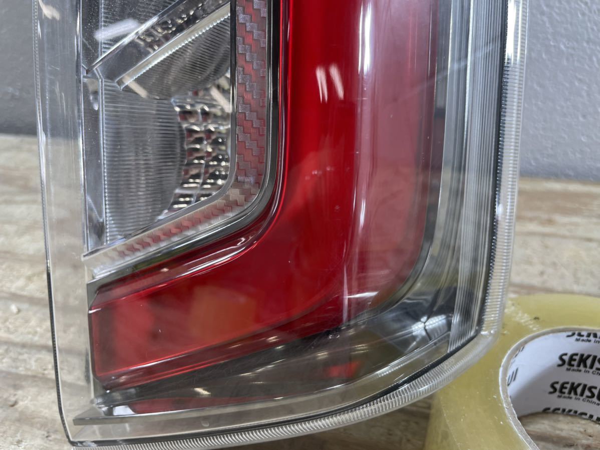 R40915 ムーブ カスタム LA150S 前期 純正 テール ランプ 左右 KOITO 220-69010 ムーヴカスタム LA150S KOITO LA150Sの中古車を探すならグーネット ムーヴ パーツの通販