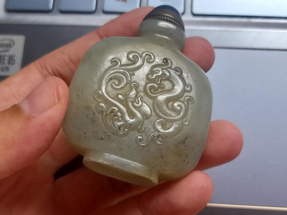 中国 唐物 砡 時代物 古玉 清代龍紋壽桃紋鼻煙壺 【公式通販】
