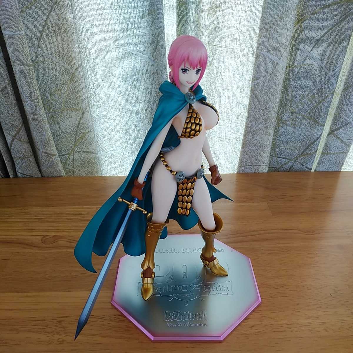 ＰＯＰ　レベッカ　ワンピース　フィギュア　メガハウス