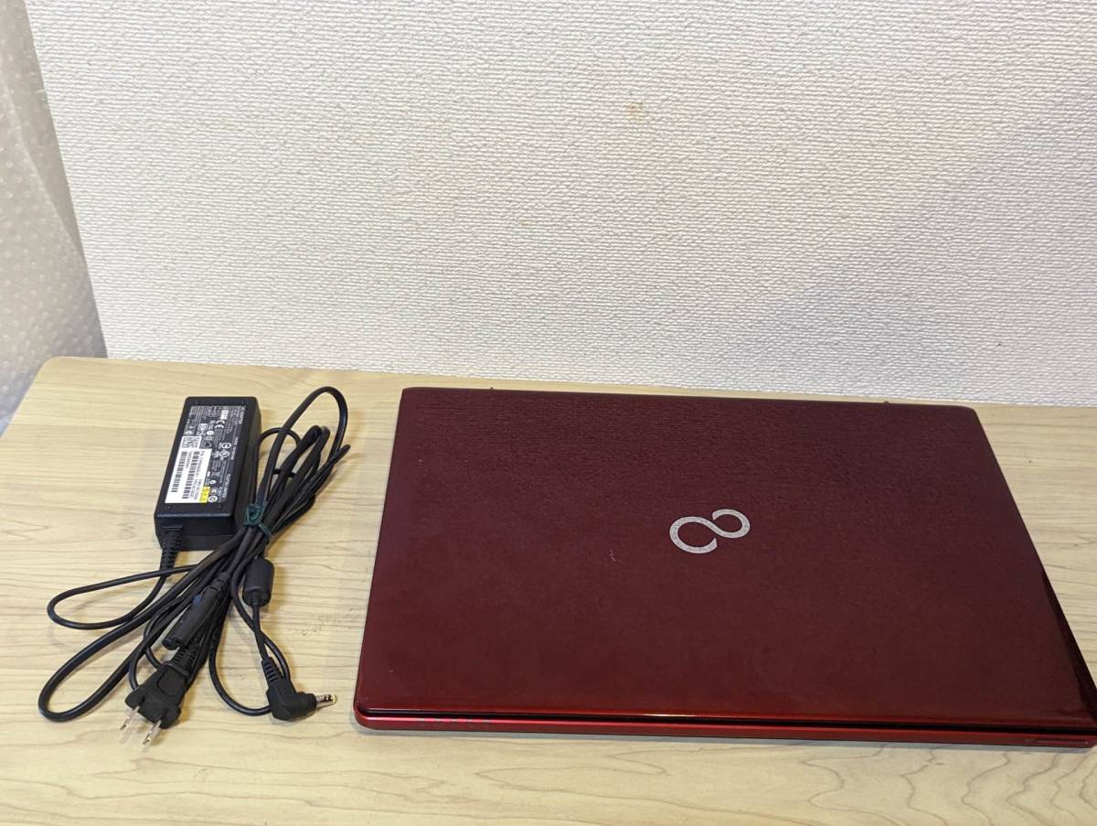 Fujitsu lifebook AH77/R FMVA77RR Core i7-4712HQ 2.30GHz 8GB SSD 