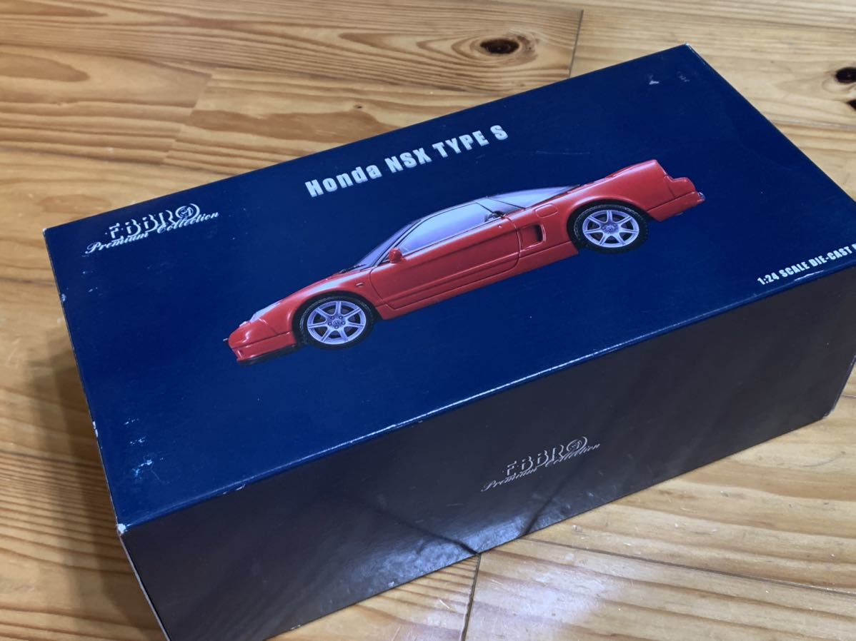 絶版品 EBBRO 1/24 ホンダ NSX TYPE-S フォーミュラレッド 絶版品