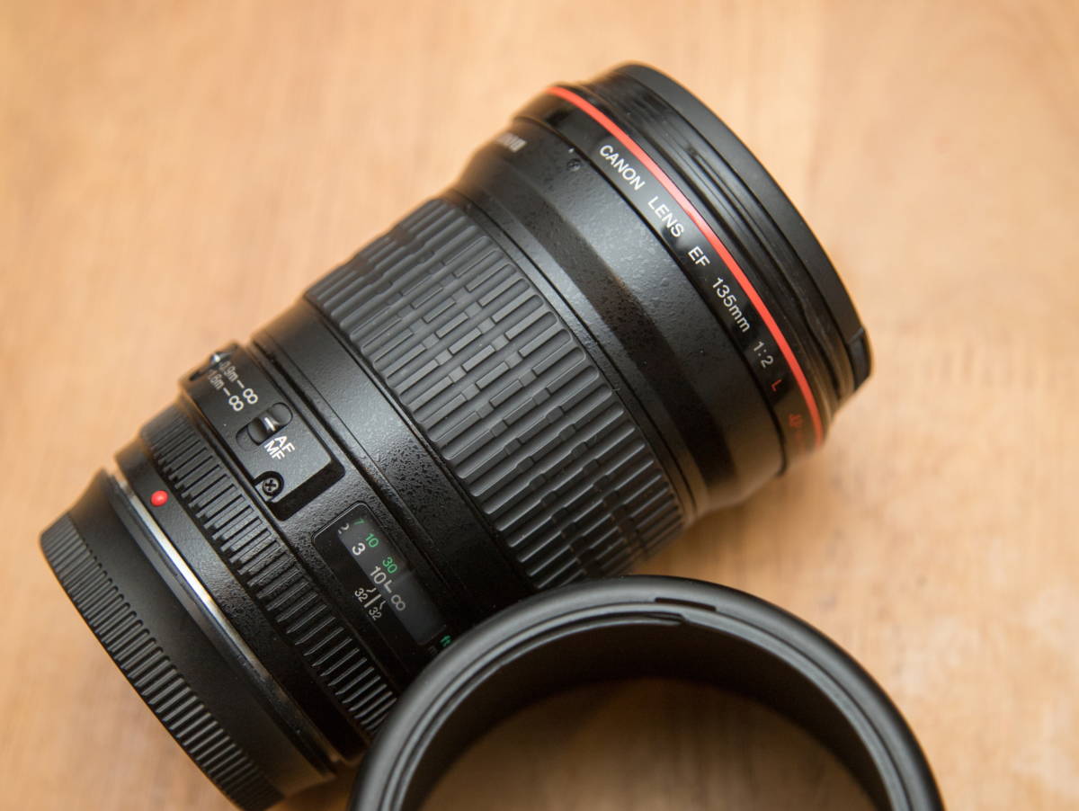 Canon 単焦点望遠レンズ EF135mm F2L USM フ 【公式通販】