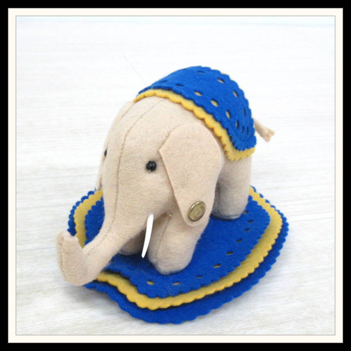 HOT，豊富な シュタイフ 1880 Felt Elephant Replica 8cm フェルト エレファント ブランクボタン STEIFF 針刺し M4 R2022-08-19-773(シュタイフ社)｜売買されたオークション情報、yahooの商品情報をアーカイブ公開 - オー シュタイフ社