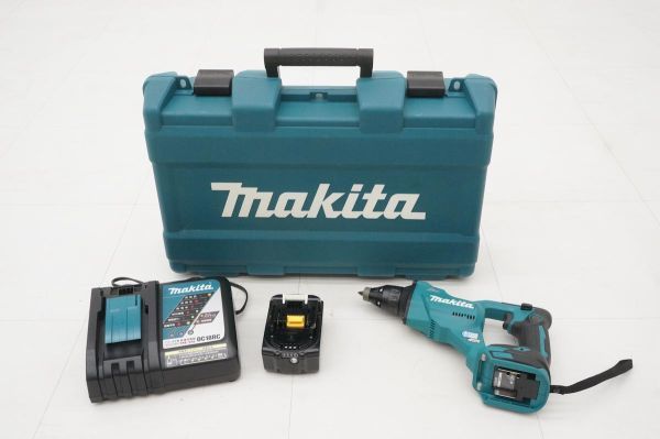 美品】 マキタ 18V充電式スクリュードライバー FS454DRG ハードケース