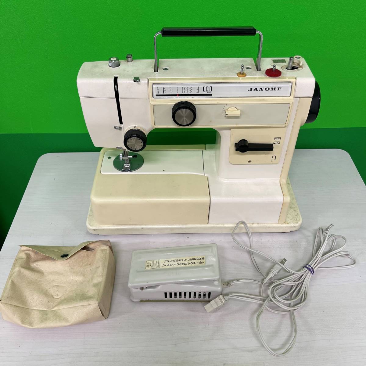 全国無料，100%新品 み JANOME ジャノメ ミシン model:620 フットペダル付き 裁縫 ハンドメイド 昭和レトロ アンティーク 品 現状品 A1595(ジャノメ)｜売買されたオークション情報、yahooの商品情報をアーカイブ公開 - ジャノメ
