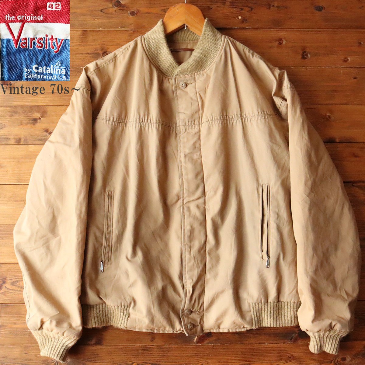 新品，送料無料 D3/s9-22-1 70s Varsity by Catalina カタリナ バーシティー ダービージャケット IDEALジッパー メンズ サイズ42 ベージュ(Lサイズ)｜売買されたオークション情報、yahooの商品情報をアーカイブ公開 - オ ジャンパー、ブルゾン一般
