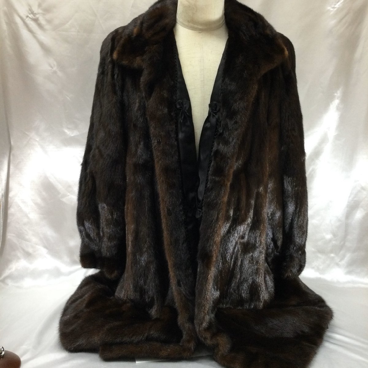 爆買い，人気SALE 現状保管品/KSH FUR STAR GUARANTEE OF QUALITY SAGA MINK サガミンク 本毛皮コート ブラウン 毛質艶やか サイズ13号 HA1001(ミンク)｜売買されたオークション情報、yahooの商品情報をアーカイブ公開 - オー ミンク