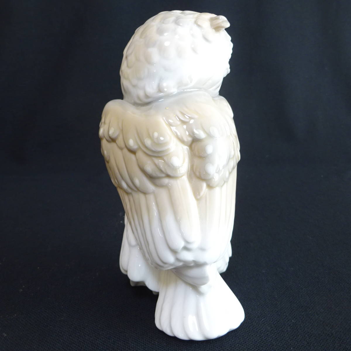 リヤドロ LLADRO NAO 鳩を抱く少女 フィギュリン スペイン 箱入り