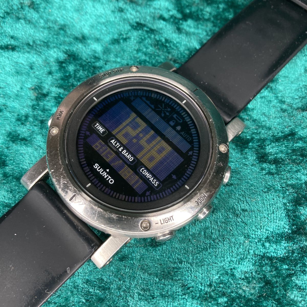 ☆デジタル☆SUUNTO☆CORE☆アウトドア ウォッチ☆可動ジャンク現状品 