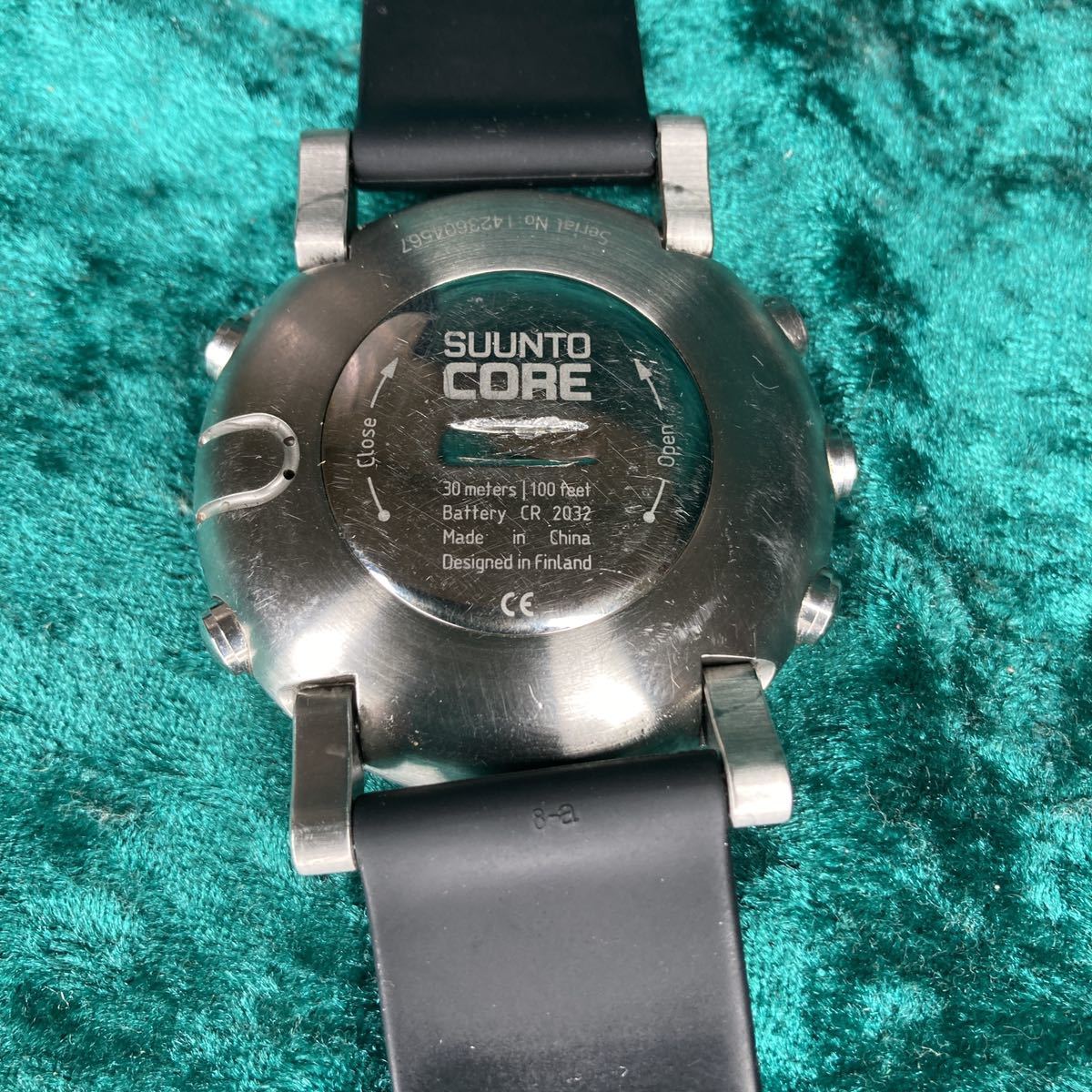☆デジタル☆SUUNTO☆CORE☆アウトドア ウォッチ☆可動ジャンク現状品 