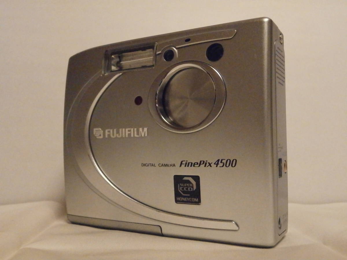 SALE，大人気 単三仕様 デジカメ FUJIFILM FinePix 4500 シルバー 最大4.32メガ 4248(富士フイルム)｜売買されたオークション情報、yahooの商品情報をアーカイブ公開 - オークファン 富士フイルム