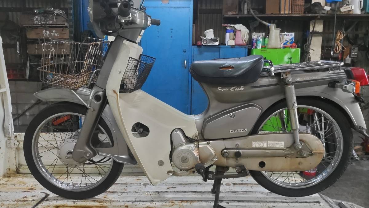 ホンダスーパーカブ50 カスタム4速 AA01 大阪です ホンダ AA01 4速 