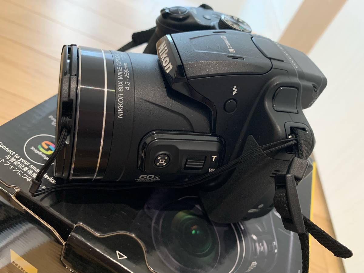 Nikon ニコン COOLPIX B700 光学60倍ズーム バリアングル液晶 4K