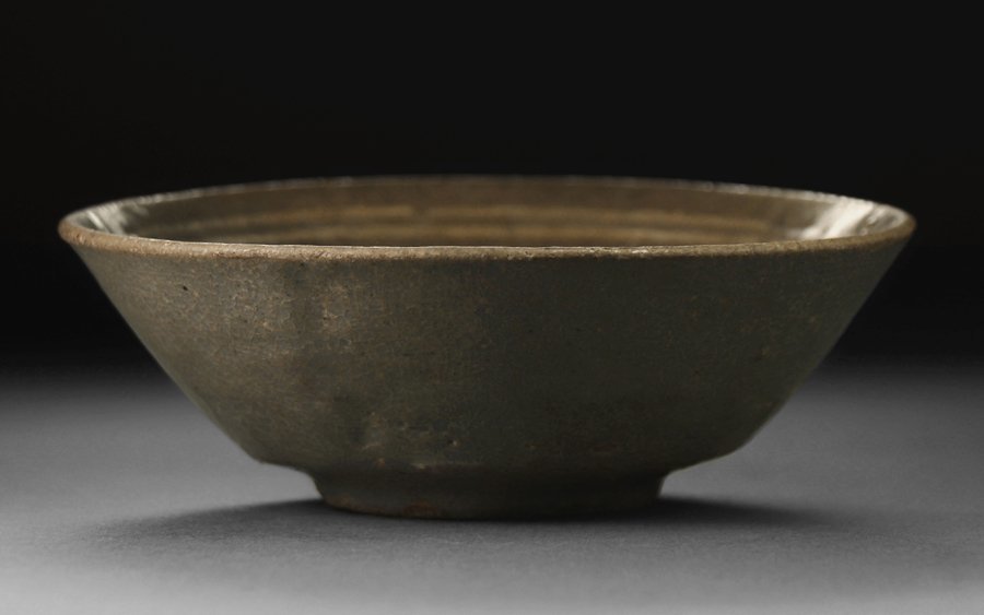 朝鮮美術 木箱付・高麗 FE266 径18.9cm 高麗時代 高麗青磁象嵌菊花