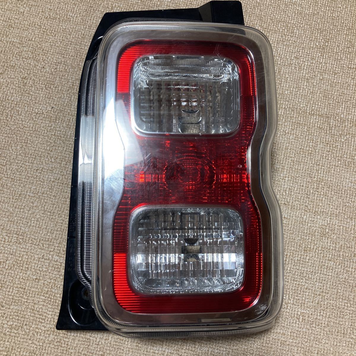 SUZUKI スズキ ハスラー 純正 テールライト 右テール テールランプ 右  