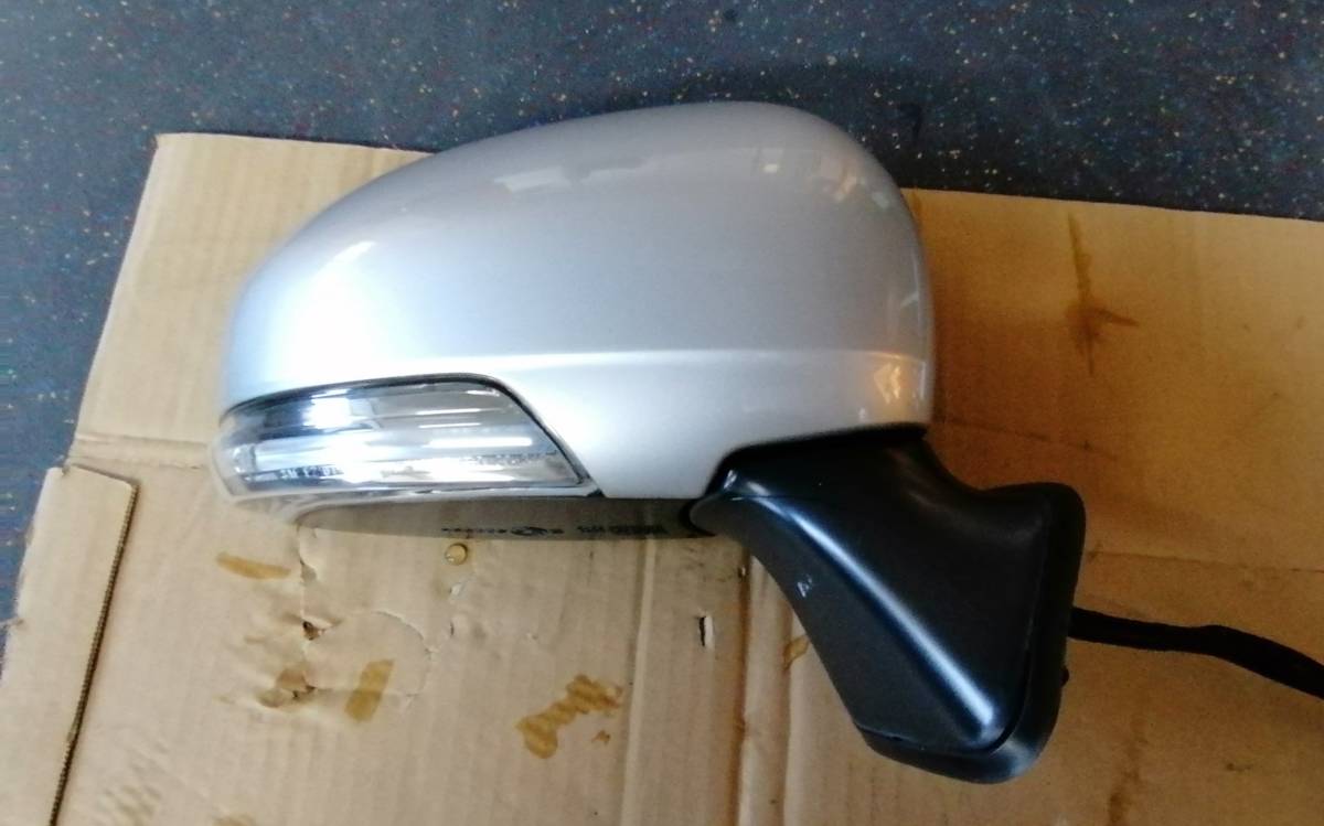 プリウス ZVW30 純正 サイド トヨタ 30系 | 新品 プリウスzvw30 純正ドアミラー左右セット 0 送料無料 ドアミラー ドアミラーAssy交換｜グーネットピット TOYOTA Online