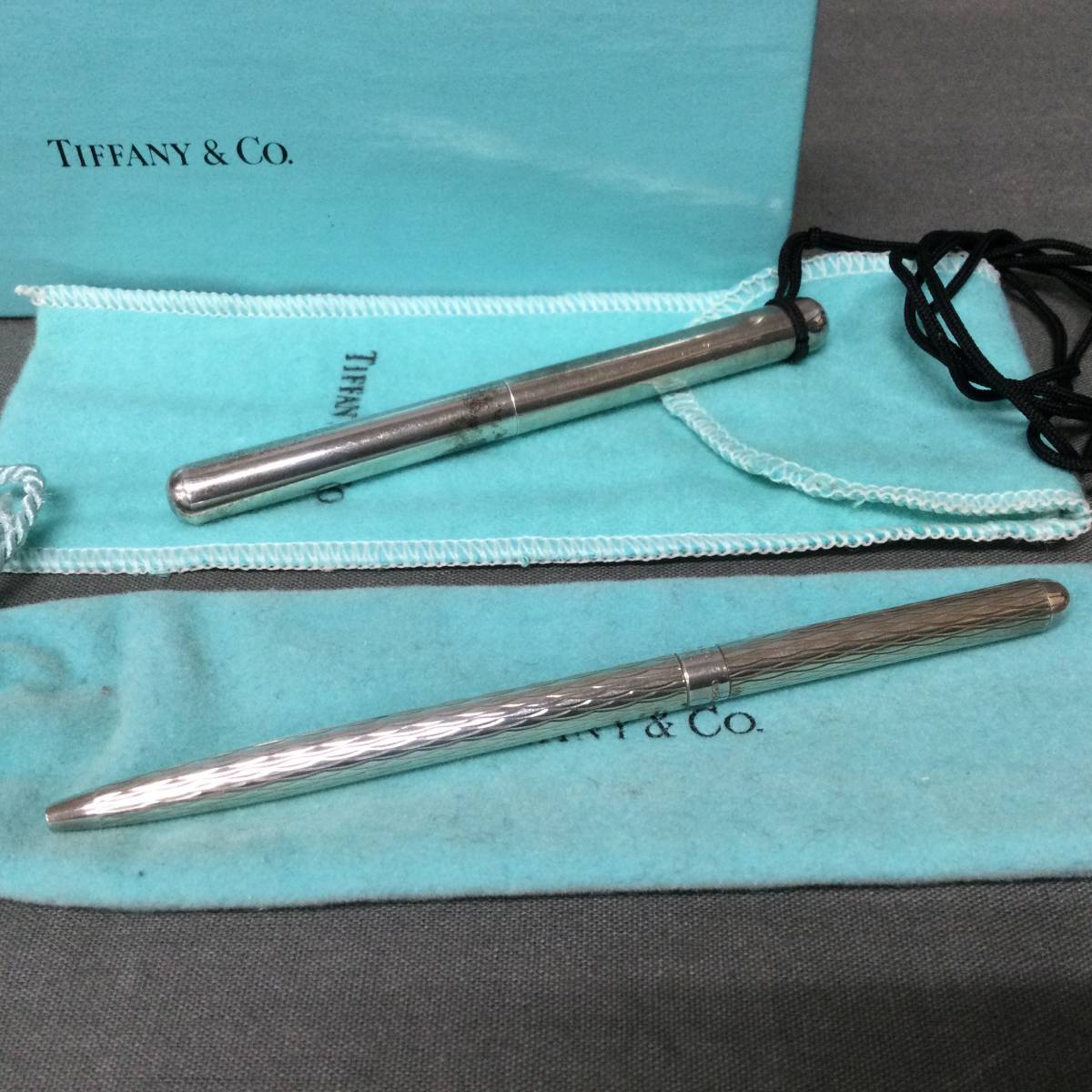 送料無料，得価 041019 218674 TIFFANY & Co. ティファニー ボールペン ツイスト式 PERETTI ペレッティ 925 刻印有 保存袋 箱付 2点 まとめ(その他)｜売買されたオークション情報、yahooの商品情報をアーカイブ公開 - その他