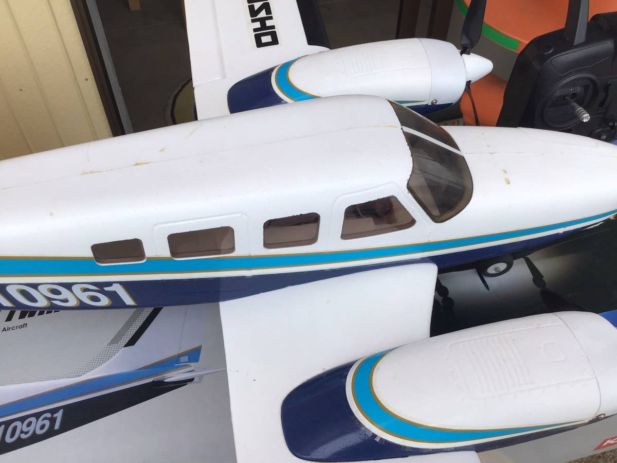 ラジコン飛行機 京商 KYOSHO airium ブラシレスモーター 2，4GHz