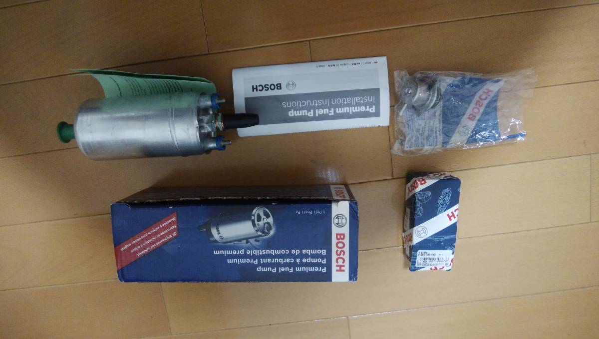 【送料無料、ほぼ新品】993 964 燃料ポンプ、993　フューエルプレッシャーレギュレーター