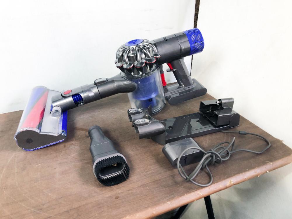 人気セール，2026 dyson/ダイソン コードレスクリーナー スティック掃除機 サイクロン SV09 AYMZ(ダイソン)｜売買されたオークション情報、yahooの商品情報をアーカイブ公開 - オークファン ダイソン