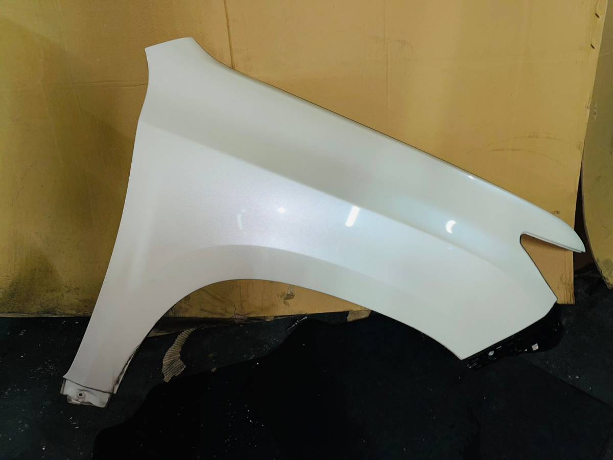 【お買い得，SALE】 ランクルプラド TRJ150W 後期 070 右フロントフェンダー 53801-60E10(フロント)｜売買されたオークション情報、yahooの商品情報をアーカイブ公開 - オークファン トヨタ用