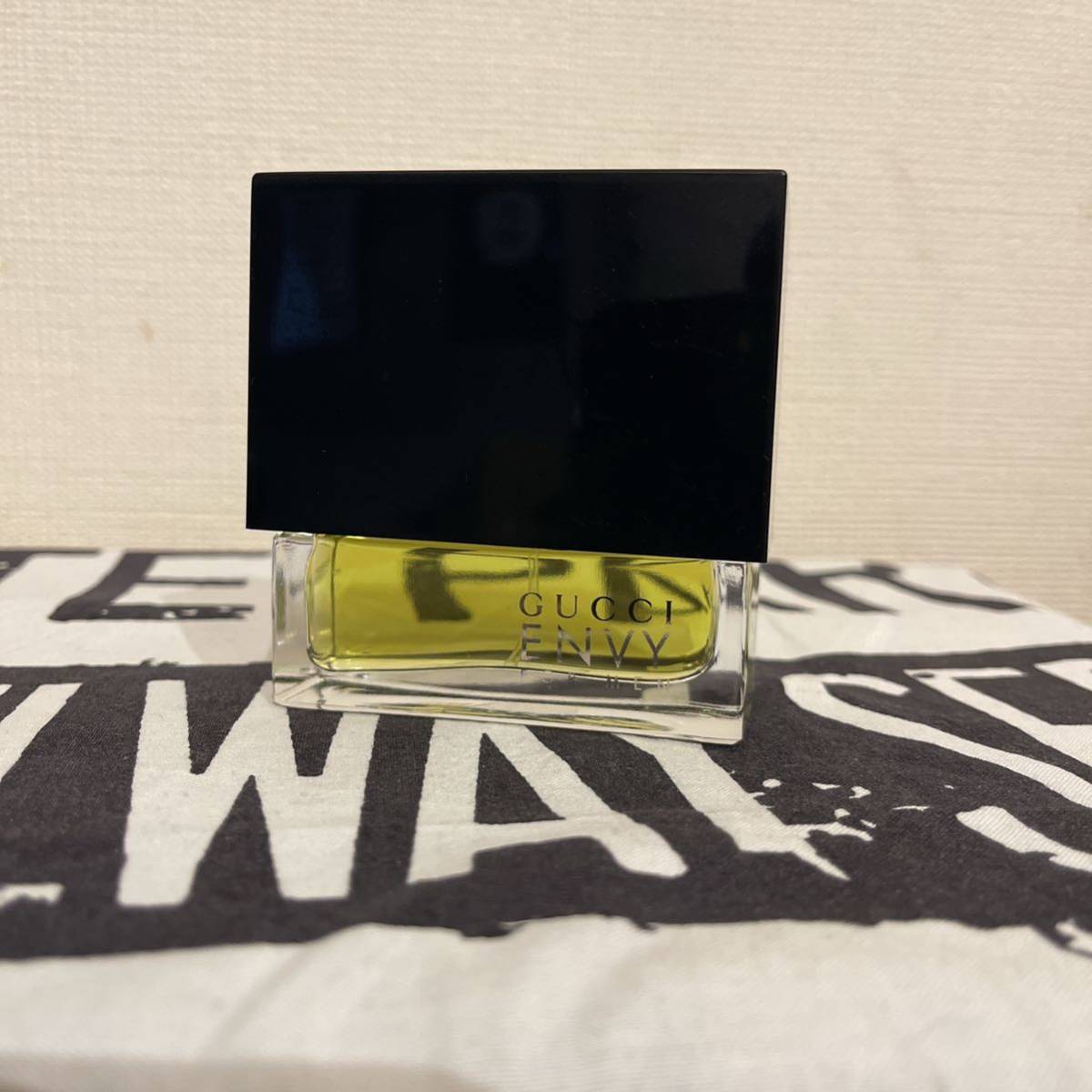 希少】グッチ ENVY フォーメン オードトワレ 50ml エンヴィ 香水 