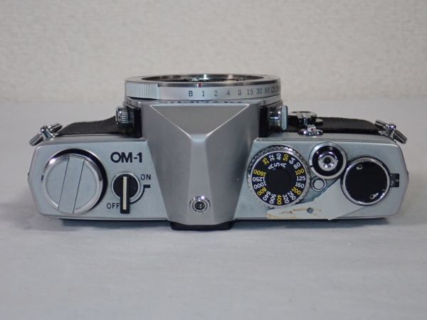 オリンパス OLYMPUS OM-1 / OLYMPUS OM-SYSTEM F.ZUIKO AUTO-S 50mm F1.8 #2 OLYMPUS OM-1 オリンパス シルバー Black レビュー｜撮影者の意思のみが写真表現