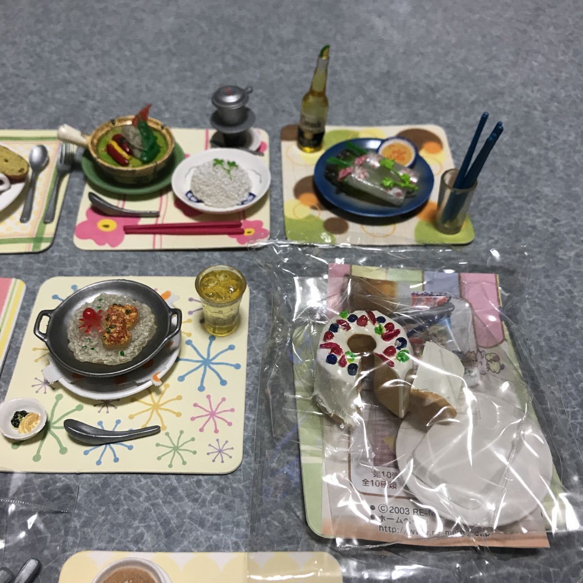 リーメント   カフェめし  シークレット  ラズベリーワッフル&カフェオレ リーメント カフェめし ノーマル全10種＋シークレット1種 ラズベリー