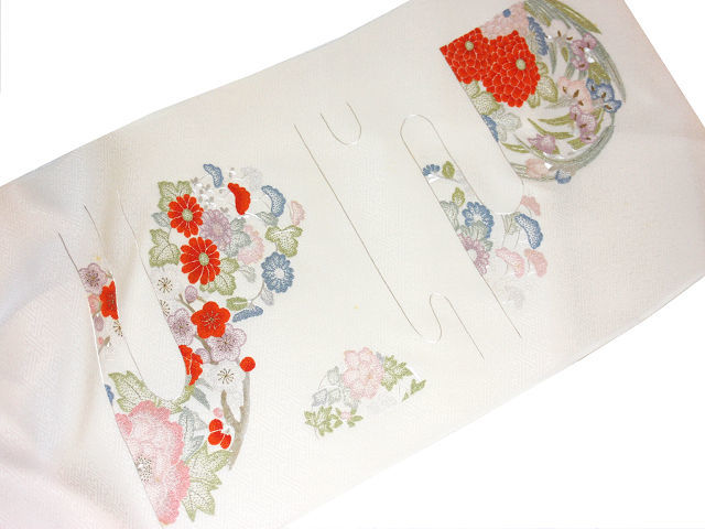 新品，お得 正絹 ゆのし済 訪問着 花柄刺繍 絹100% 反物 未仕立て 良品(未仕立て)｜売買されたオークション情報、yahooの商品情報をアーカイブ公開 - オークファン 未仕立て