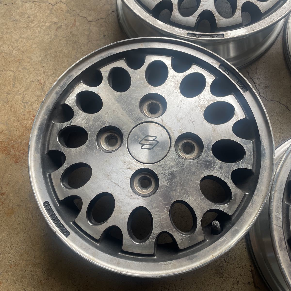 希少　激レア　スズキ　純正ホイール　13インチ　旧車　4J オフセット45 PCD 114.3 4H ハブ径56mm セルボ　等