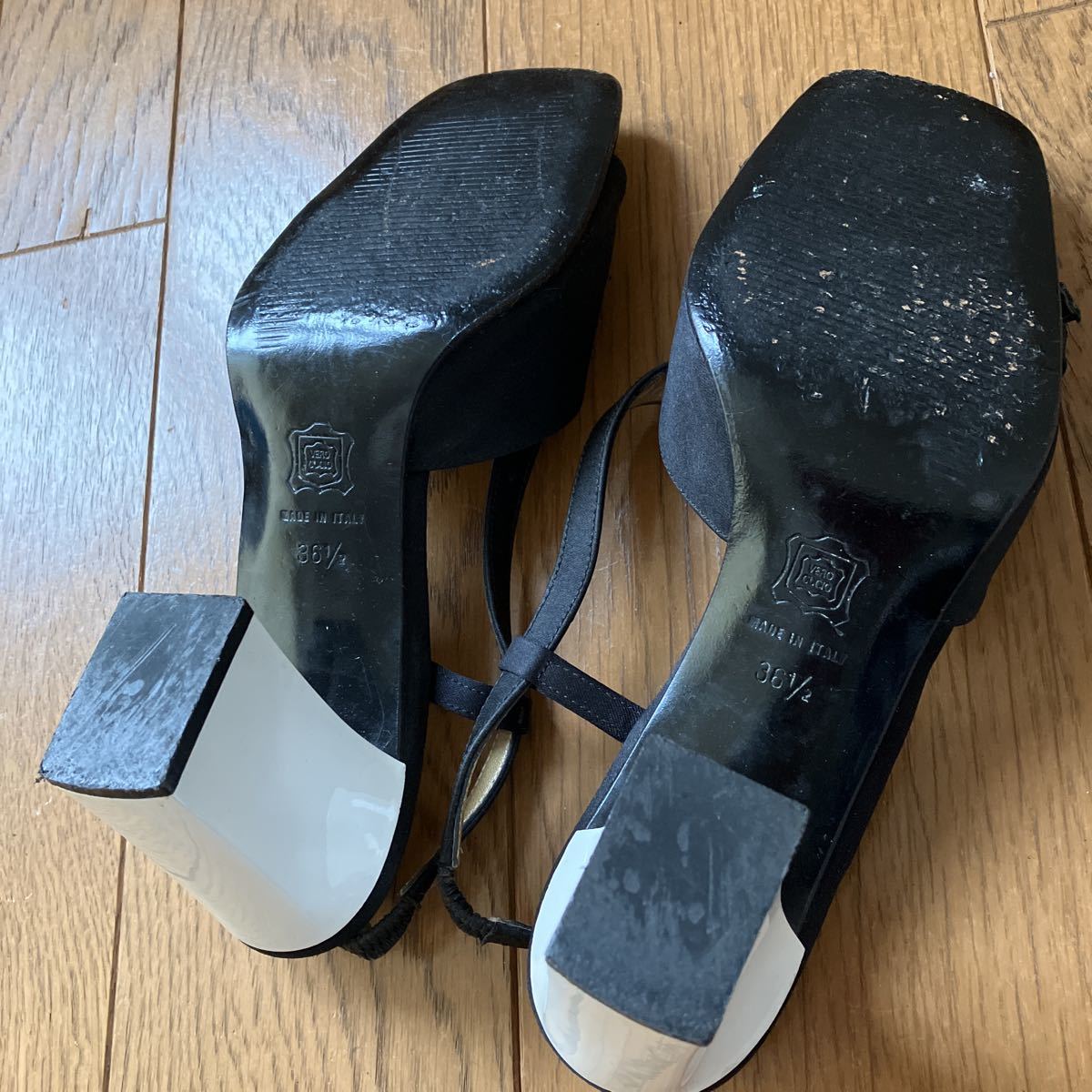 GIANNI VERSACE ジャンニヴェルサーチ バックストラップパンプス 