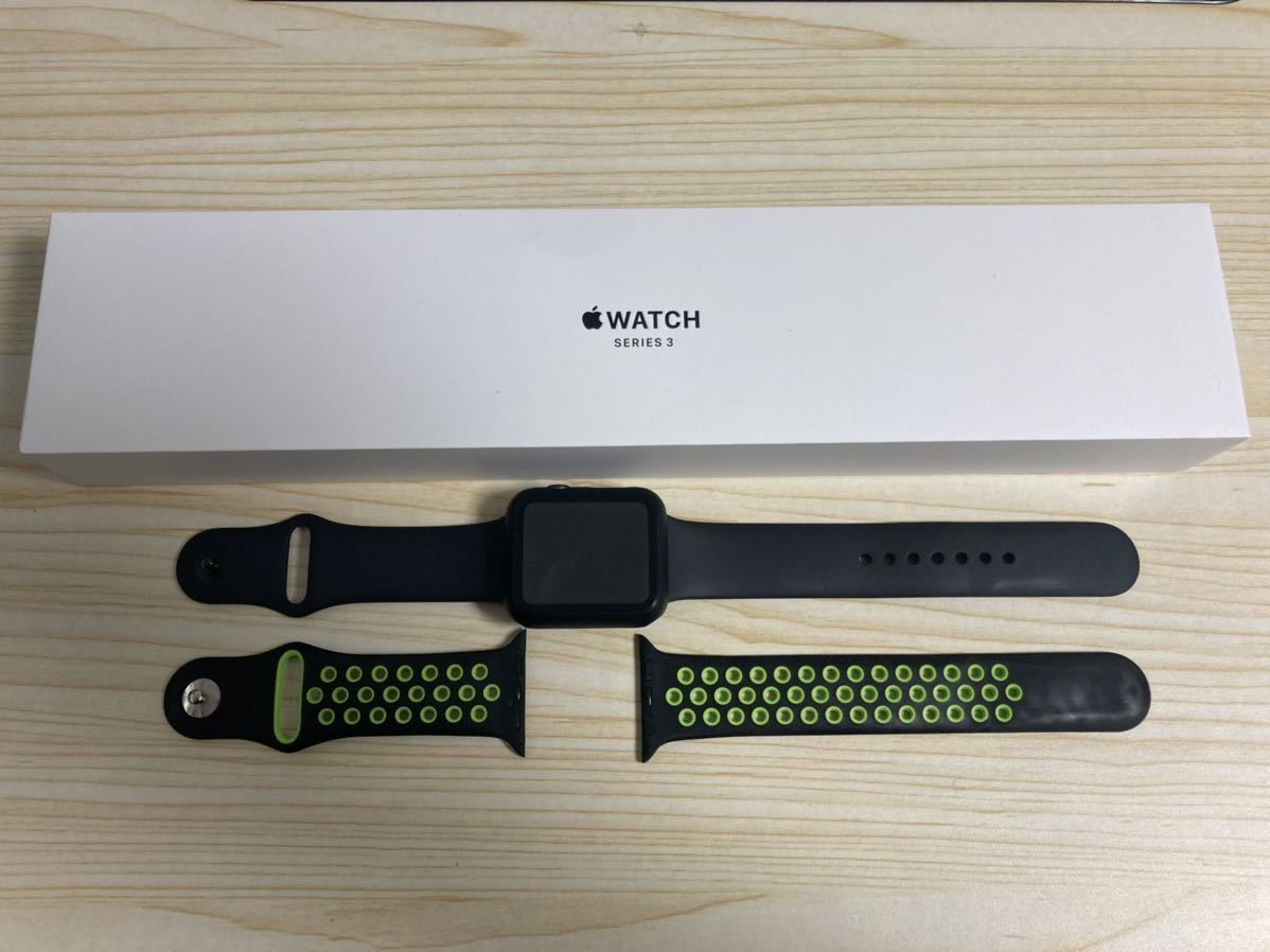 Apple Watch Series 3 42mmスペースグレイ