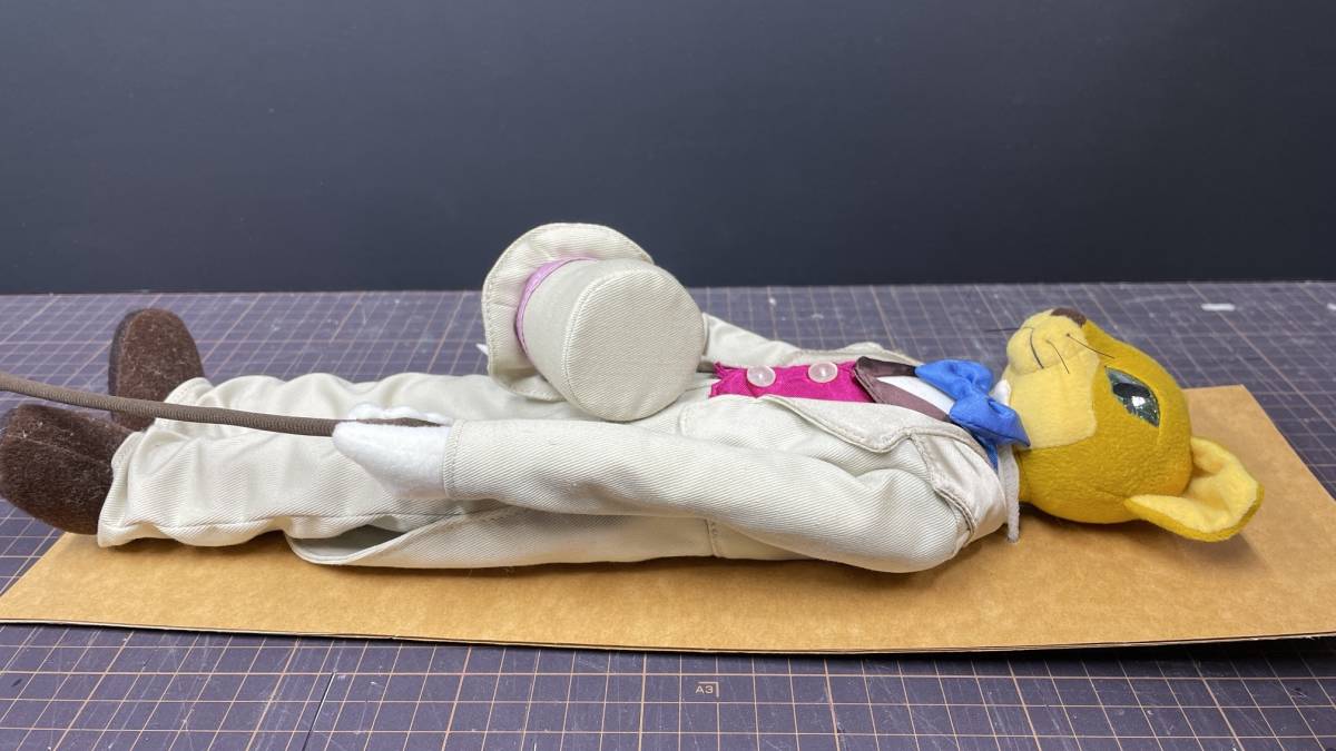 スタジオジブリ バロン 猫の男爵 人形【サンアロー製・高さ37cm 