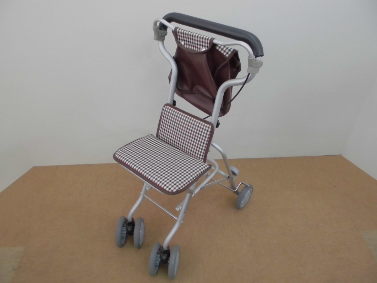3018☆コーナン オリジナル アルミミニ歩行器 KG19－910☆中古・美品 