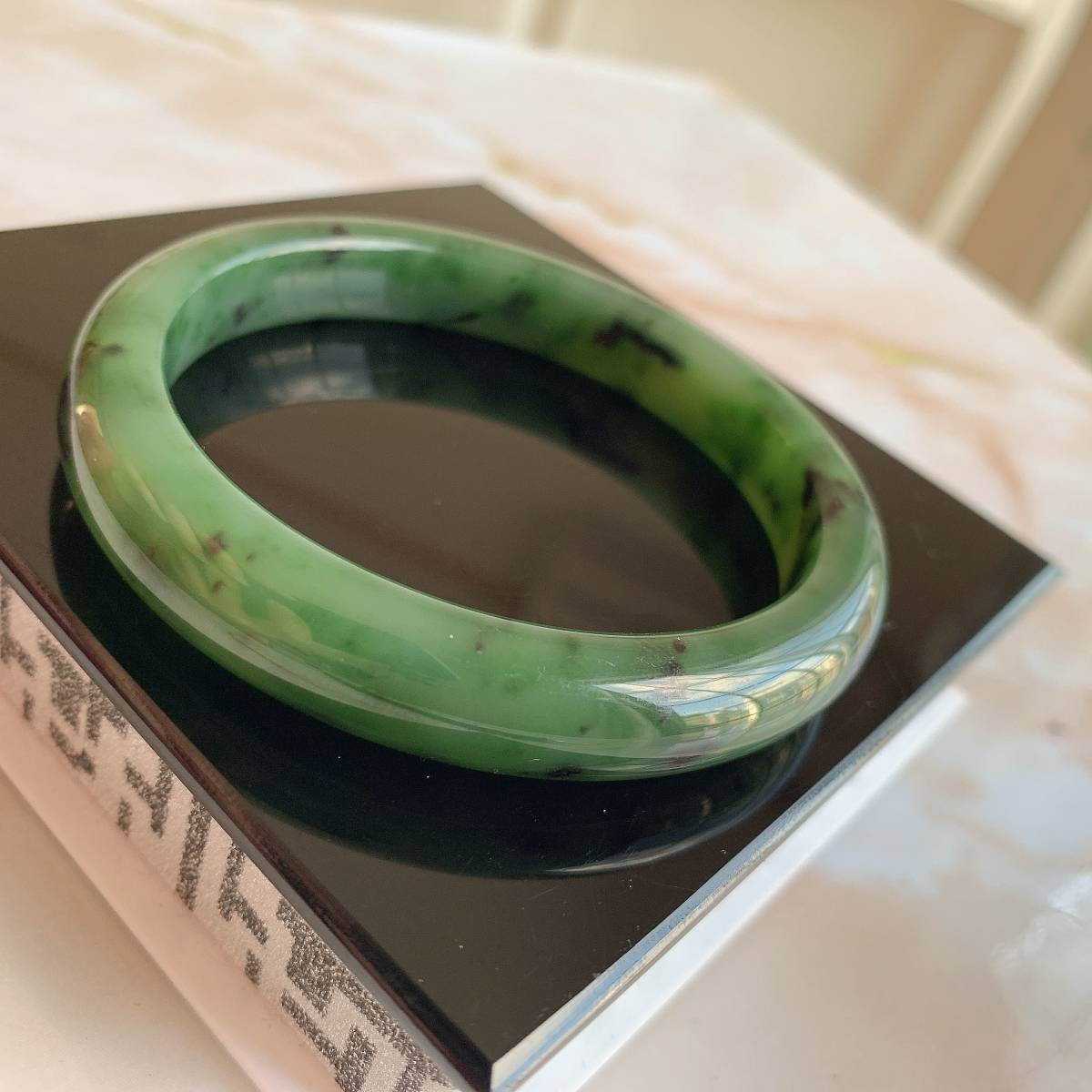 高品質和田玉緑翡翠のバングル原石繰り抜きパワーストーンAB966 ☆和田玉・碧玉☆翡翠・ヒスイ☆バングル☆パワーストーン☆天然石