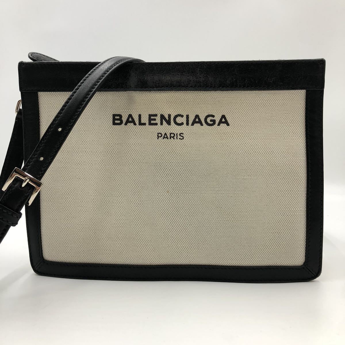 1円【美品】BALENCIAGA バレンシアガ キャンバス レザー ショルダーバッグ 定番 ロゴ印字 肩掛け ホワイト ブラック 2way カメラ 339937