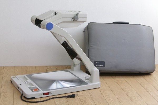 RICOH OHP 312R オーバーヘッドプロジェクター 動作品 収納ケース付