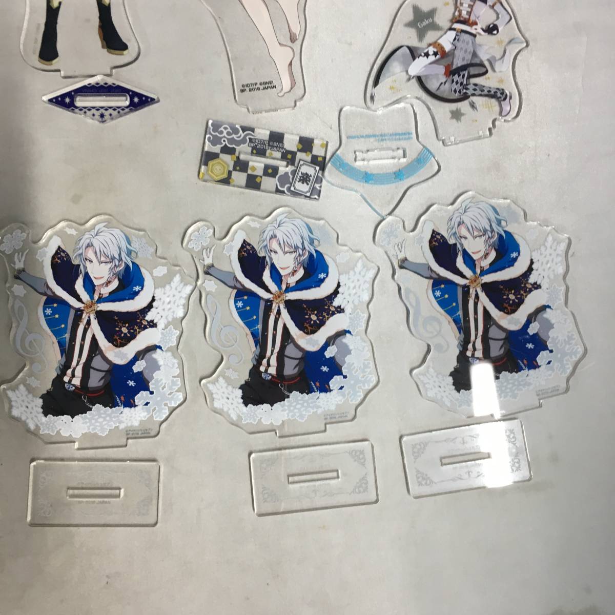 画像3枚バラ売り可 アイナナ 楽 缶バッジ アクスタ 等 まとめ