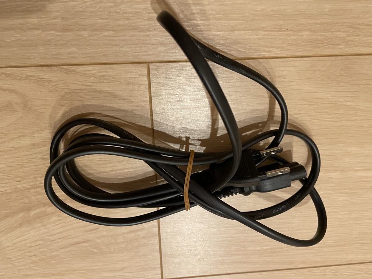 美品　動作確認済み　PS3 本体　プレイステーション3 250GB CECH-4000B コントローラー　HDMIケーブル付き　電源コード付き　中古