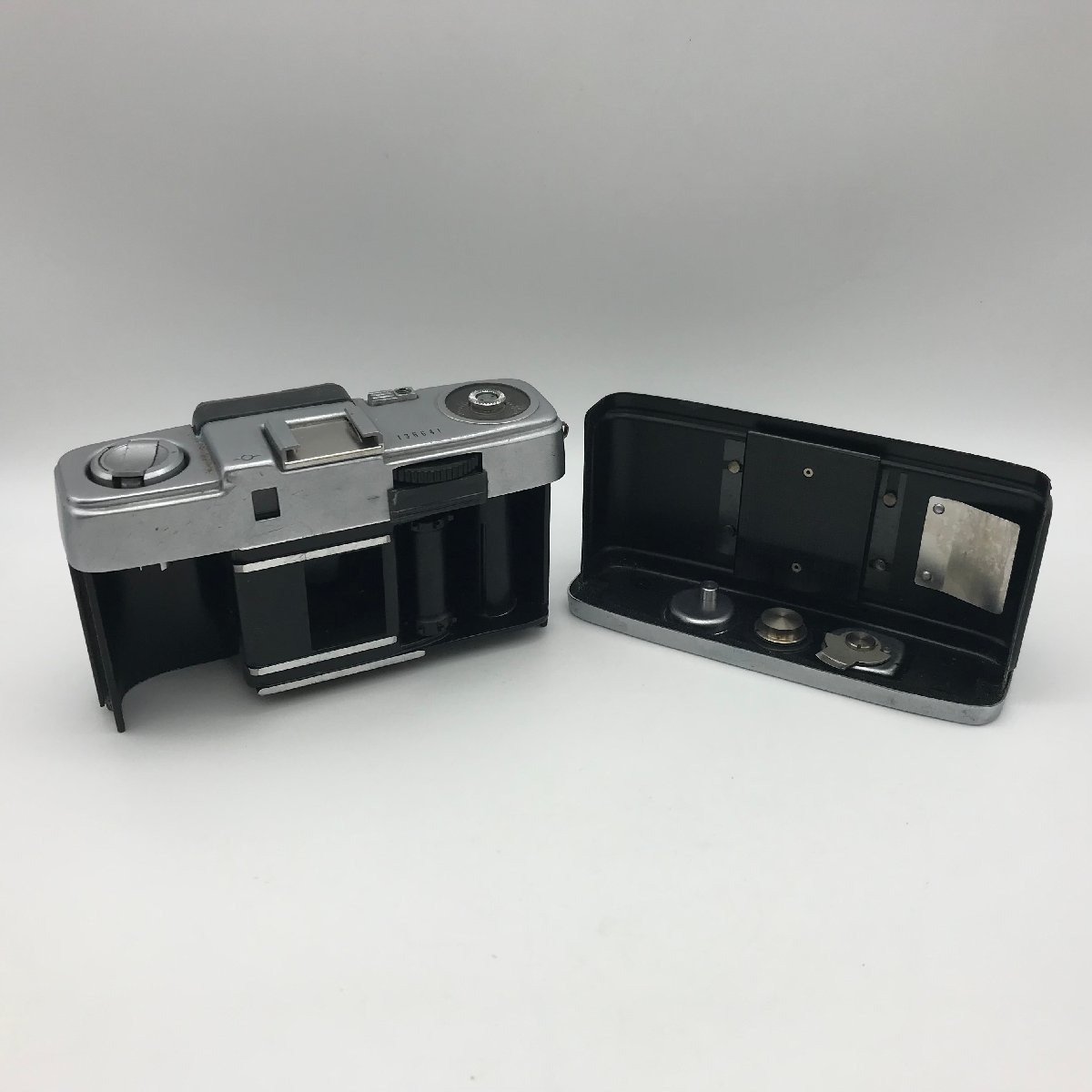 OLYMPUS-PEN （オリンパス初期型片耳ペン） 28mm F3.5 #06