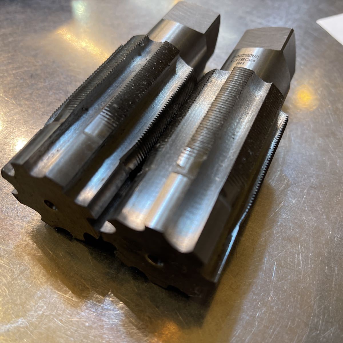 HOZAN JISハンガータップ C-402 自転車のBBネジ切り工具 【公式通販】