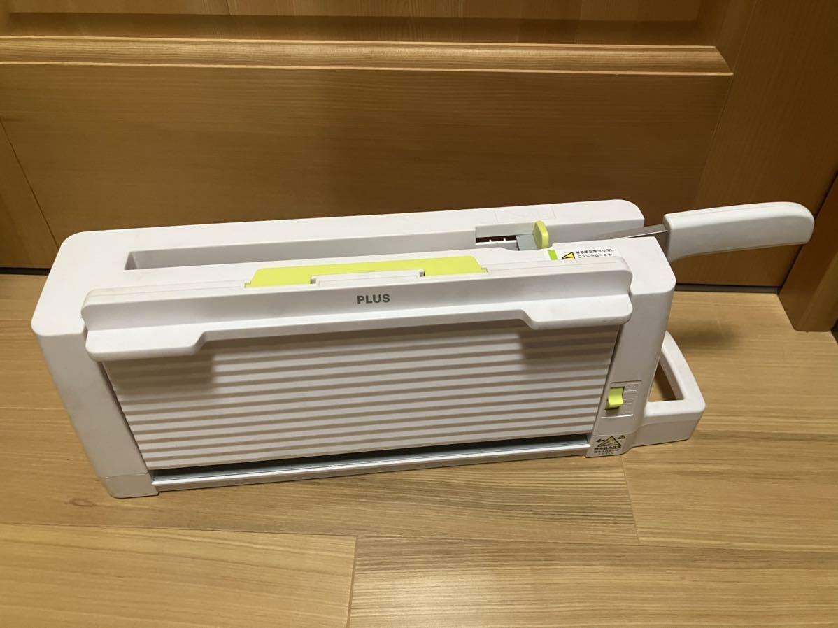 中古 PLUS コンパクト 断裁機 PK-213 裁断機 コンパクト断裁機 PK-213