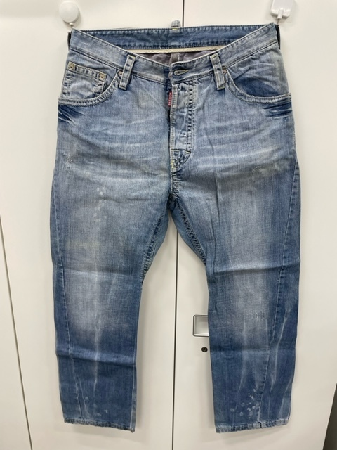  DSQUARED2 ダメージ加工ジーンズ サイズ：48 ボタンチャック タグなし カラー：ブルー たたみめやや焼有(ジーンズ)｜売買されたオークション情報、yahooの商品情報をアーカイブ公開 - オークフ 男性用