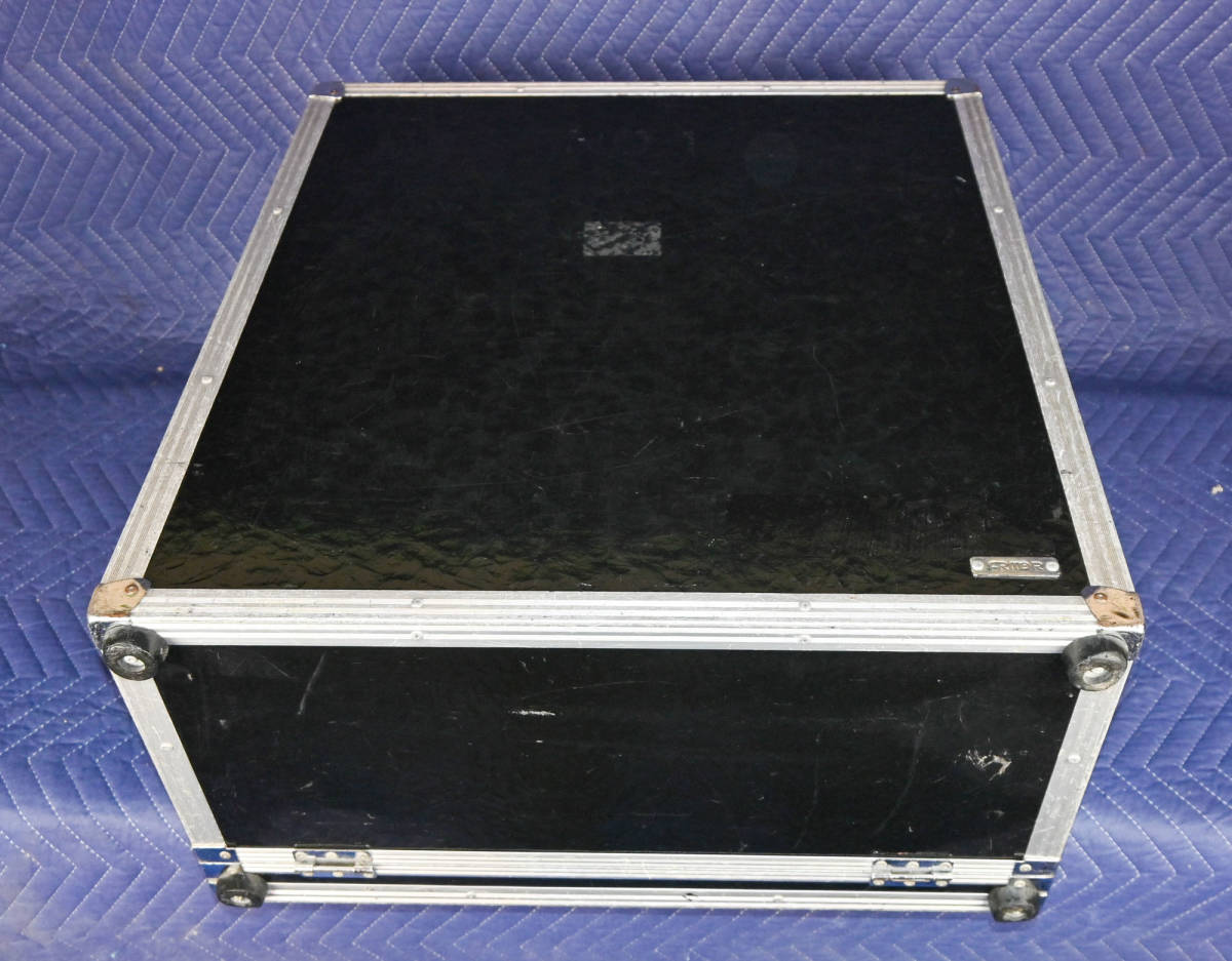 V105 YAMAHA / ヤマハ LS9-16 デジタルミキサー アルモアケース入 定期 