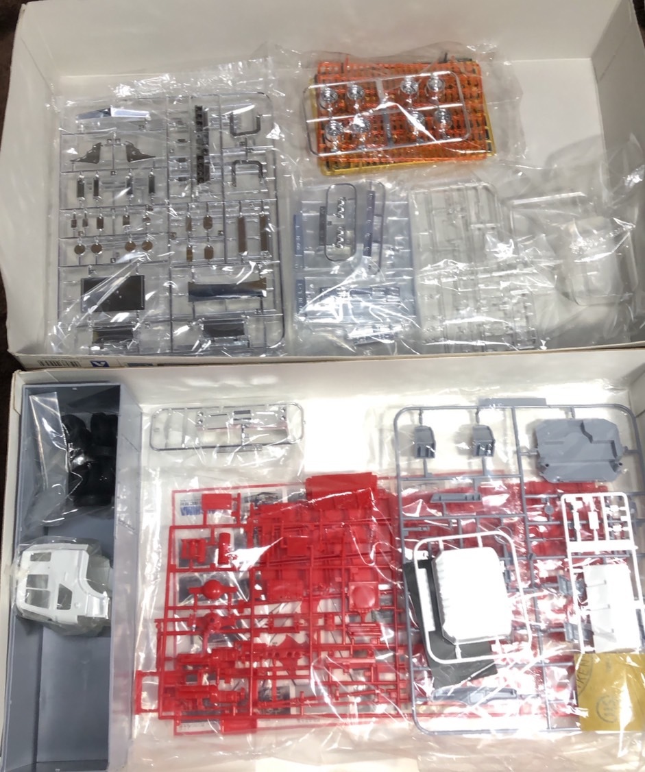 アオシマ】1/32スケール バリューデコトラNo24 エサ屋のケンちゃん