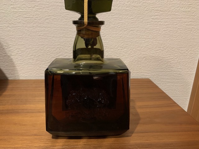 未開栓】 サントリー ウイスキー ローヤル 60 / 720ml 43％ SUNTORY