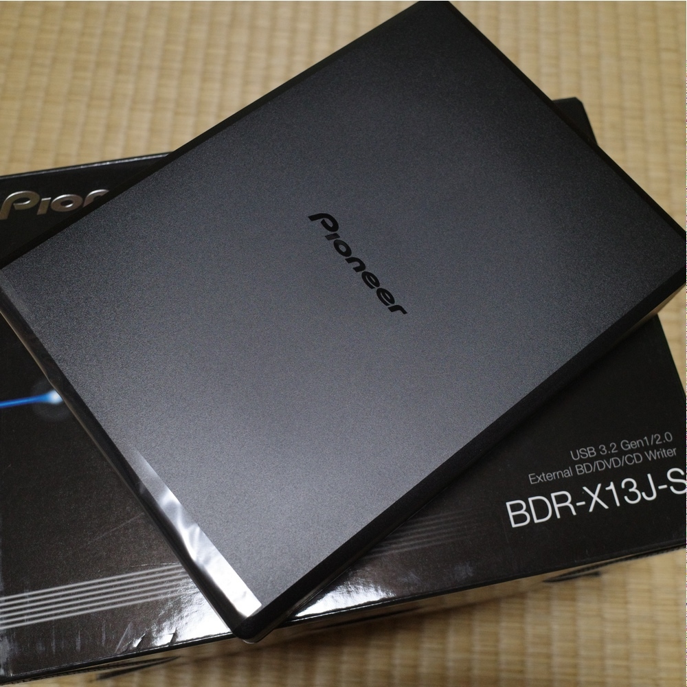 最安値，得価 Pioneer BD/DVD/CD ライター BDR-X13J-S 品(外付け)｜売買されたオークション情報、yahooの商品情報をアーカイブ公開 - オークファン 外付け