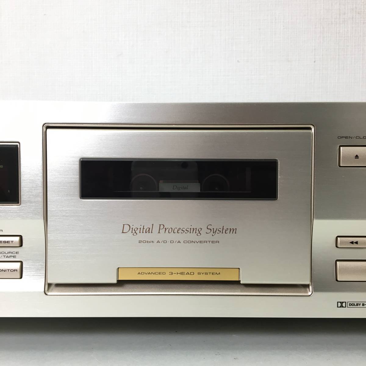 動作品】 Pioneer T-D7 3ヘッドカセットデッキ 低ノイズ デジタル
