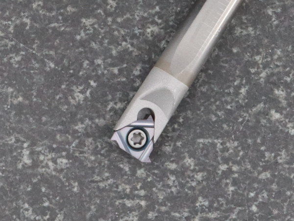  スローアウェイバイト 超硬シャンク内径ねじ切り用 11IRチップ 8mm ネジ切り 旋盤(旋盤バイト)｜売買されたオークション情報、yahooの商品情報をアーカイブ公開 - オークファン 鉄工用